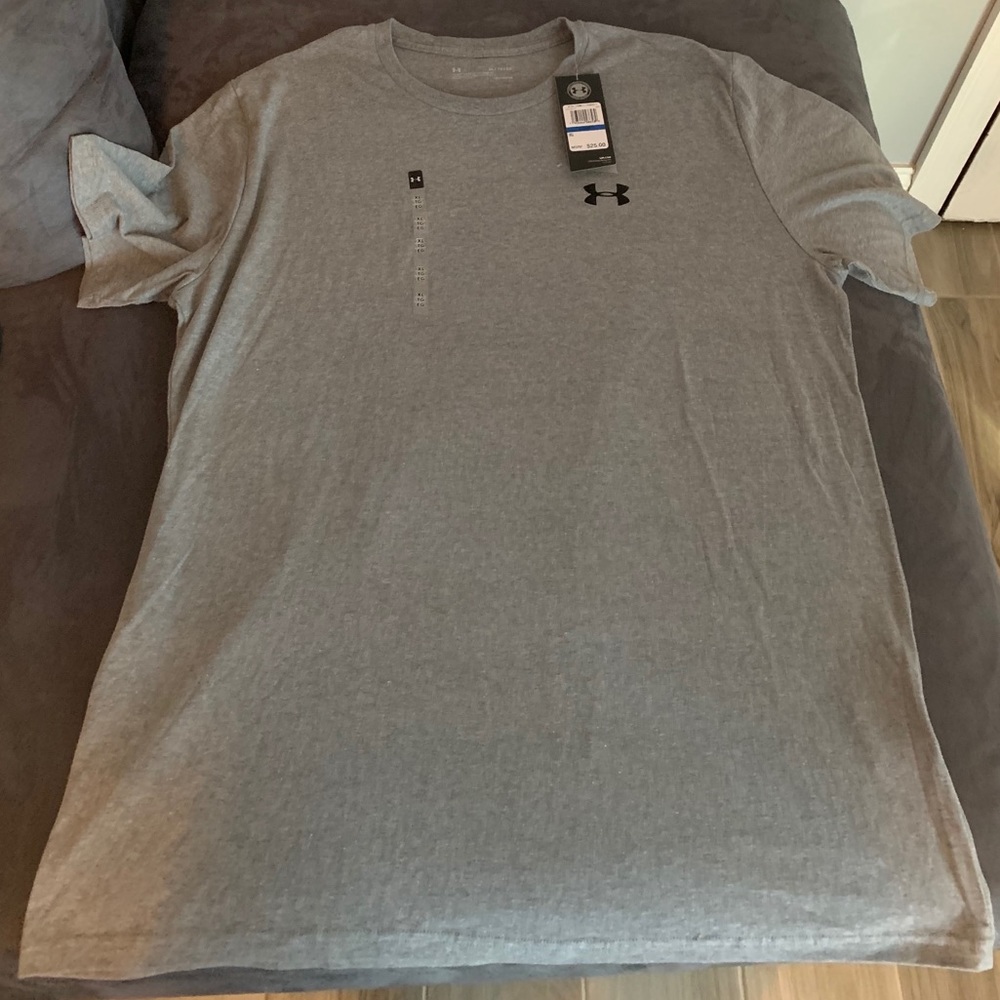 Men’s Under Armour Loose T-shirt